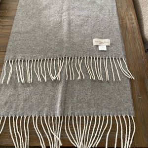 NWOT Made in ITALY 72” x 18” scarf cashmere wool blend